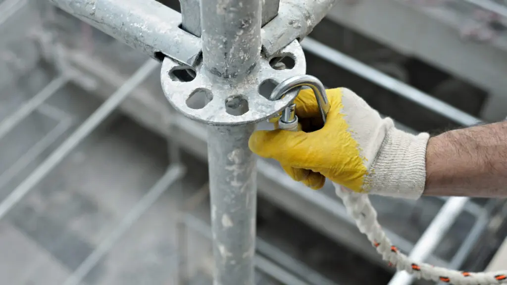 The #1 Safety Mistake Builders Make Without Proper Scaffolding
